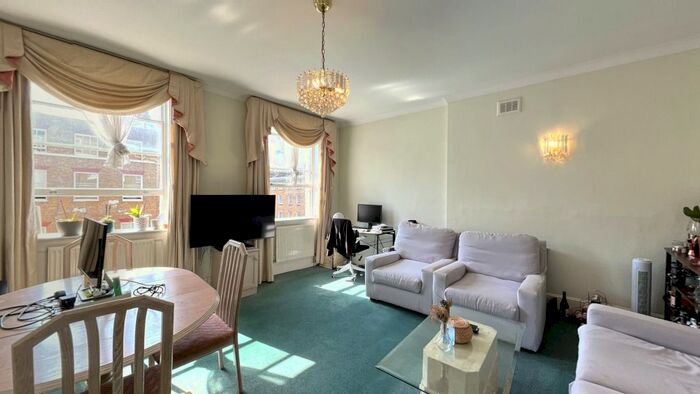 2 Bedroom Flat To Rent In Gloucester Place, London, W1U