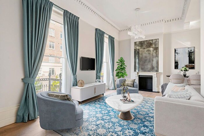 2 Bedroom Flat For Sale In Flat, Stanhope Terrace, W2