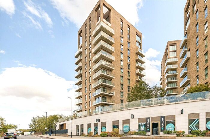 2 Bedroom Apartment To Rent In Kidbrooke Park Road, London, SE3