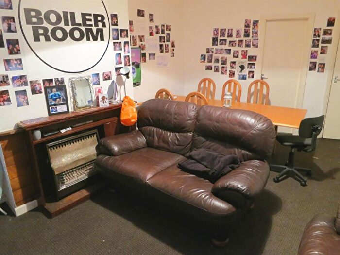 7 Bedroom Semi Detached House To Rent In £ Pppw, Wellington Road, Withington, M20