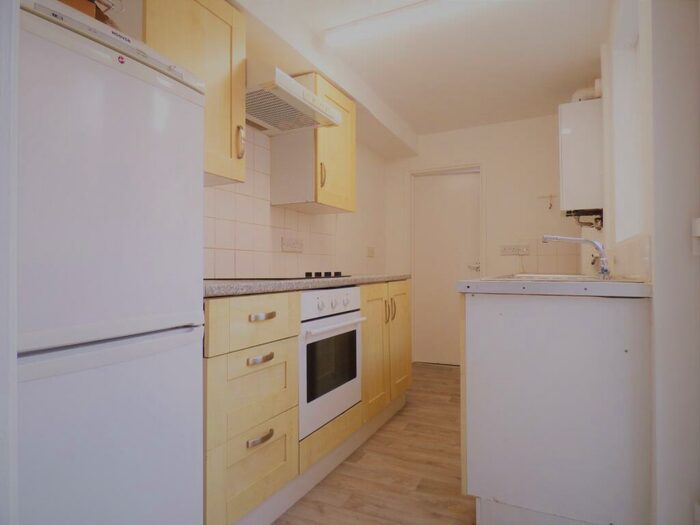 2 Bedroom Semi Detached House To Rent In Bergholt Road, Colchester, CO4