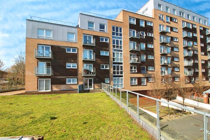 2 Bedroom Apartment To Rent In Cherrydown East, Basildon, SS16