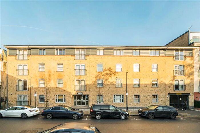 2 Bedroom Flat For Sale In Chicksand Street, Brick Lane, E1