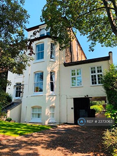 2 Bedroom Flat To Rent In Ringwood Court, London, SE3