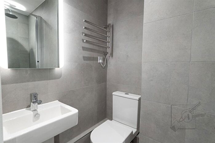 2 Bedroom Apartment To Rent In Ground Floor Flat, St Marys Road, Greenhithe, Kent, DA9
