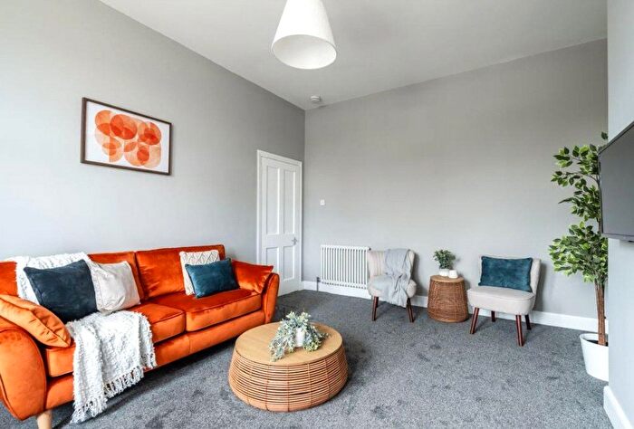 2 Bedroom Flat To Rent In Chalk Farm Road, Camden, NW1