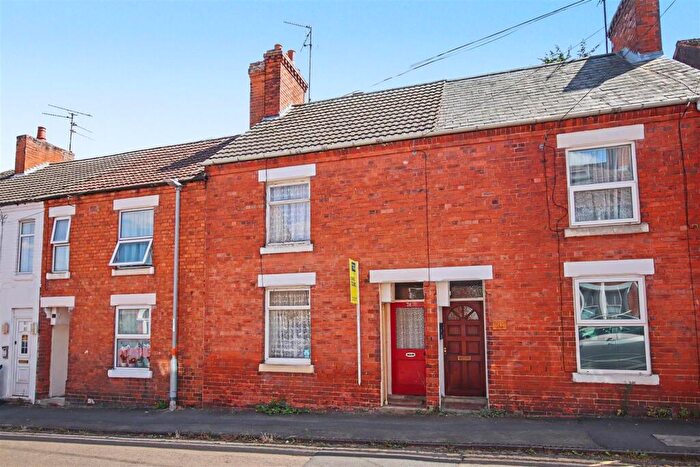 3 Bedroom Terraced House For Sale In , Montague Street, Rushden, NN10