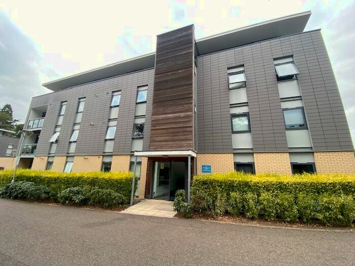 2 Bedroom Flat To Rent In Newsom, St. Peters Road, St.Albans, AL1