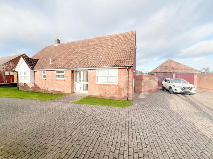 3 Bedroom Bungalow To Rent In Shalford Lodge, Broomfield, CM1