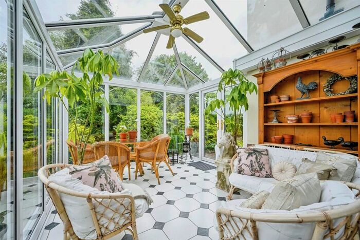 4 Bedroom Detached House For Sale In Castle Bank, Stafford, ST16