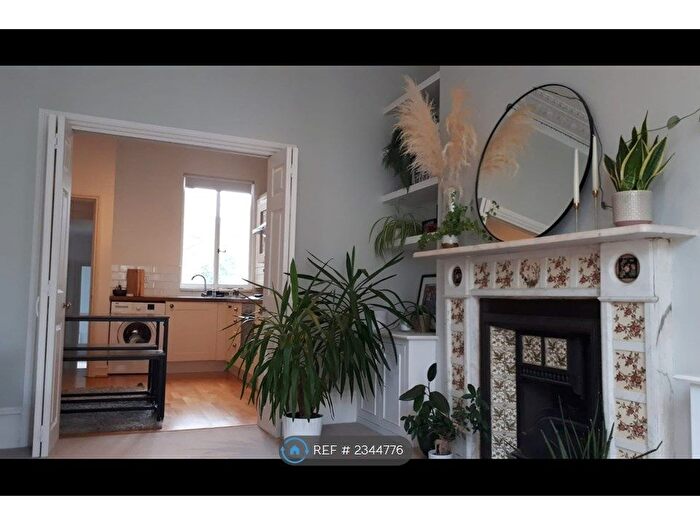 1 Bedroom Flat To Rent In St Luke's Avenue, London, SW4