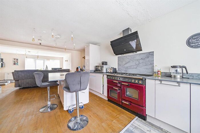 3 Bedroom Semi-Detached House For Sale In Evercreech Road, Bristol, BS14