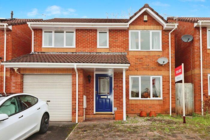 4 Bedroom Detached House For Sale In Barkleys Hill, Stapleton, Bristol, BS16