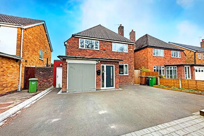 4 Bedroom Detached House To Rent In Stratford Road, Hockley Heath, Solihull, B94