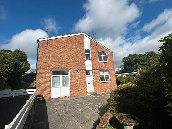 2 Bedroom Flat For Sale In Theaker House, Gorringe Avenue, South Darenth, DA4