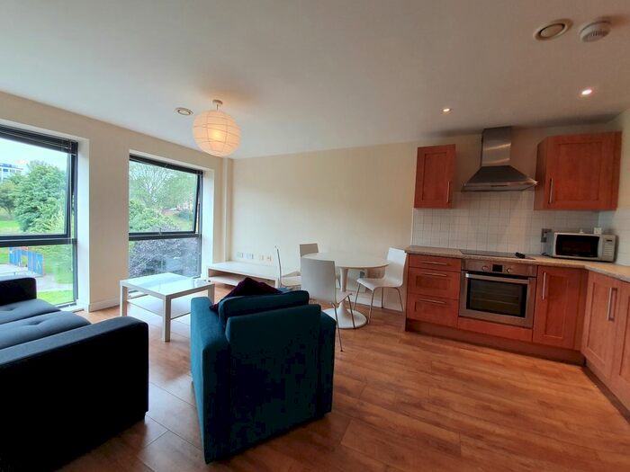 2 Bedroom Flat To Rent In Loom House, East Street Mills, Leeds, LS9