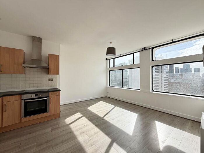 2 Bedroom Apartment To Rent In City Heights, Victoria Bridge Street, Salford, M3
