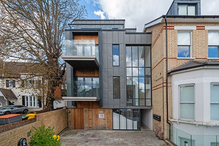 1 Bedroom Flat For Sale In Montello Apartments, South Croydon, CR2
