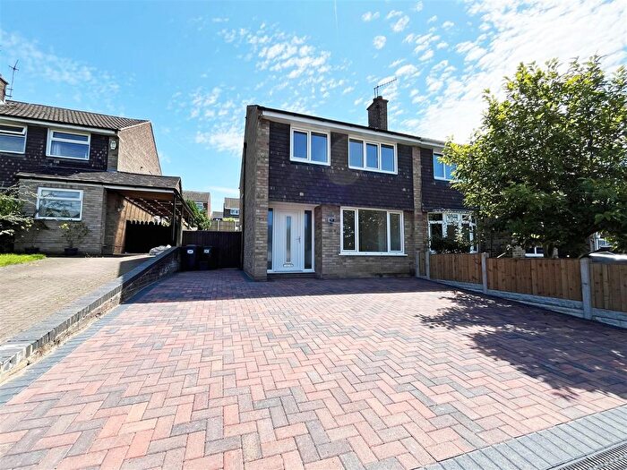 3 Bedroom Semi-Detached House To Rent In Newton Close, Arnold, Nottingham, NG5