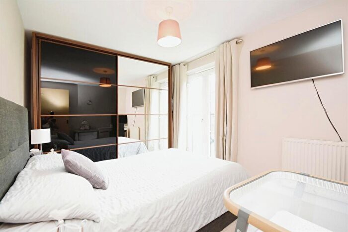1 Bedroom Apartment For Sale In Gerard Gardens, Great Baddow, Chelmsford, CM2