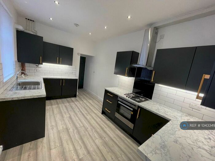 3 Bedroom Terraced House To Rent In Norway Street, Stretford, Manchester, M32