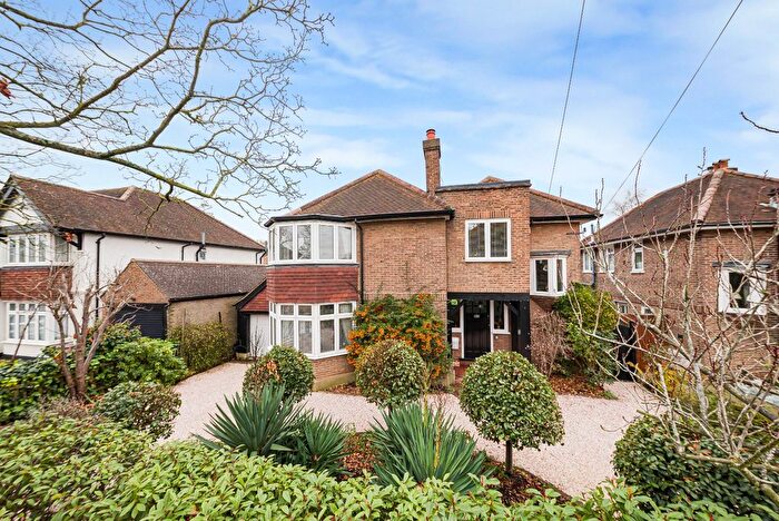 5 Bedroom Detached House For Sale In Broxbourne Road, Orpington, BR6