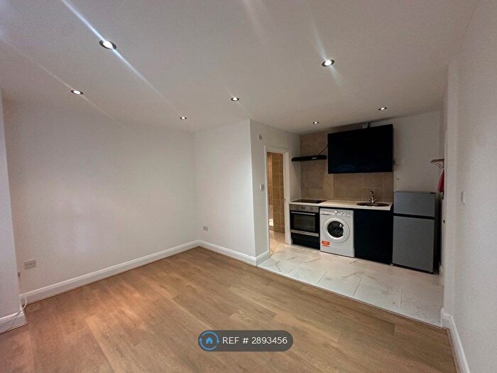 Studio To Rent In Whymark House, London, N22