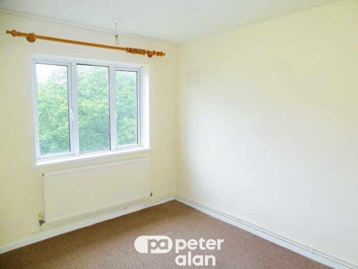2 Bedroom Apartment To Rent In Ward Close, Newport, NP19