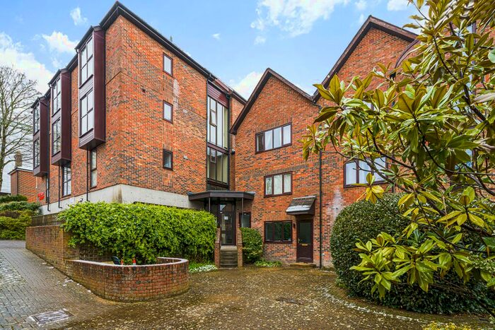 Studio To Rent In Staple Gardens, Winchester, SO23