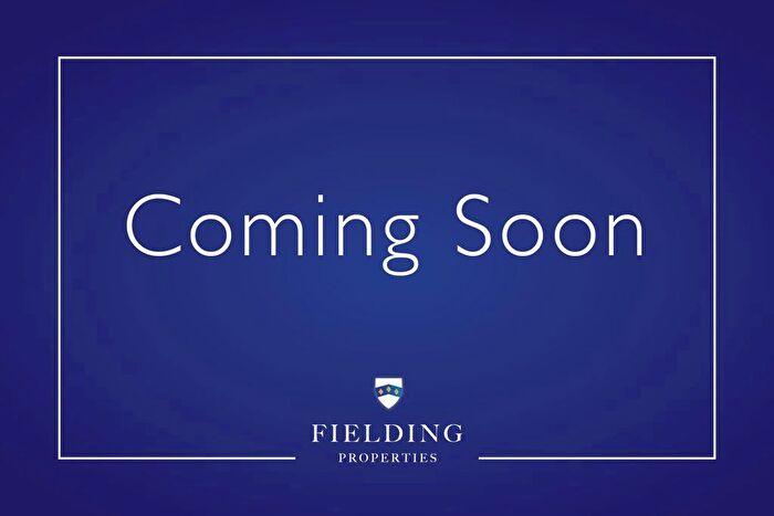 3 Bedroom Property To Rent In Drake Close, Daventry, NN11