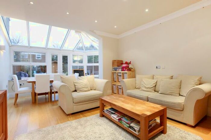4 Bedroom Semi-Detached House To Rent In Clifton Road, Kingston Upon Thames, KT2