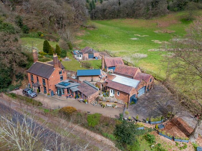 5 Bedroom Detached House For Sale In Telford Road, Bridgnorth, WV15