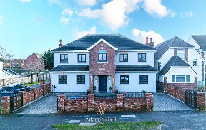 5 Bedroom Detached House For Sale In Sketchley Road, Burbage, LE10