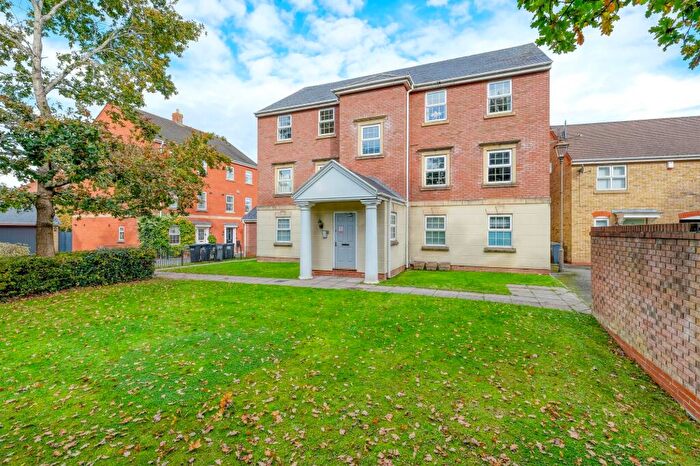 2 Bedroom Flat For Sale In Trundalls Lane, Shirley, B90
