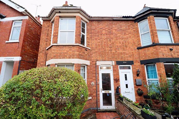 3 Bedroom Semi Detached House For Sale In Western Road, Bletchley, Milton Keynes, MK2
