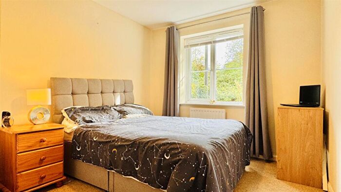 2 Bedroom Apartment To Rent In Dorian Road, Horfield, Bristol, BS7