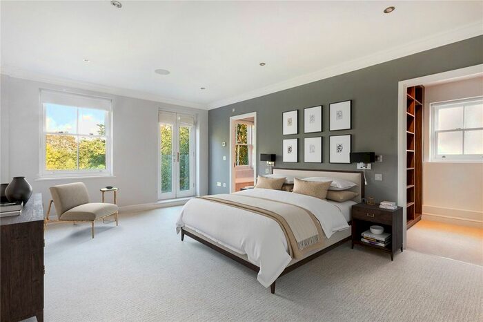 6 Bedroom Semi-Detached House To Rent In Oakhill Road, London, SW18