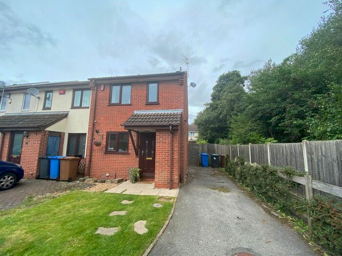 3 Bedroom Semi-Detached House To Rent In Lathbury Close, Oakwood, Derby, DE21