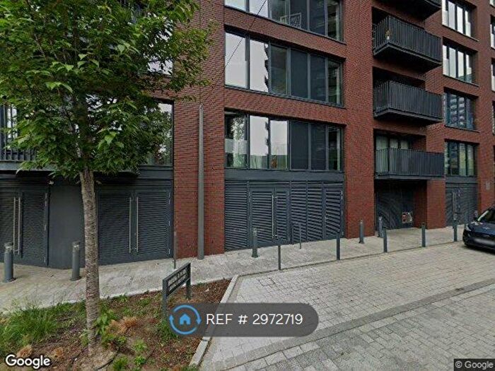 2 Bedroom Flat To Rent In Meade House, London, E14