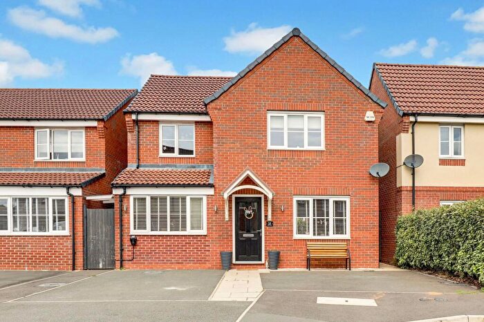 4 Bedroom Detached House For Sale In Defiant Close, Hucknall, NG15
