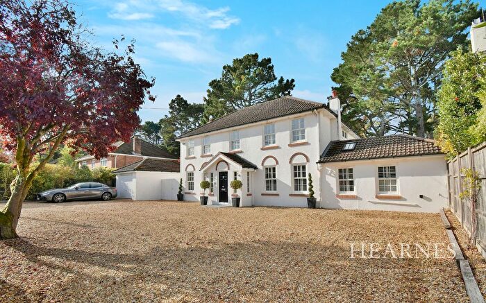 4 Bedroom Detached House For Sale In Aldridge Road, Ferndown, BH22