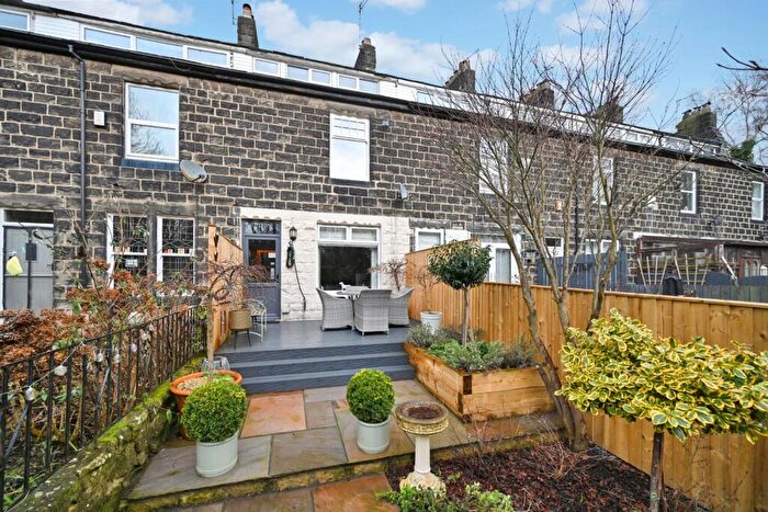 3 Bedroom Terraced House For Sale In Henry Terrace, Yeadon, Leeds, LS19