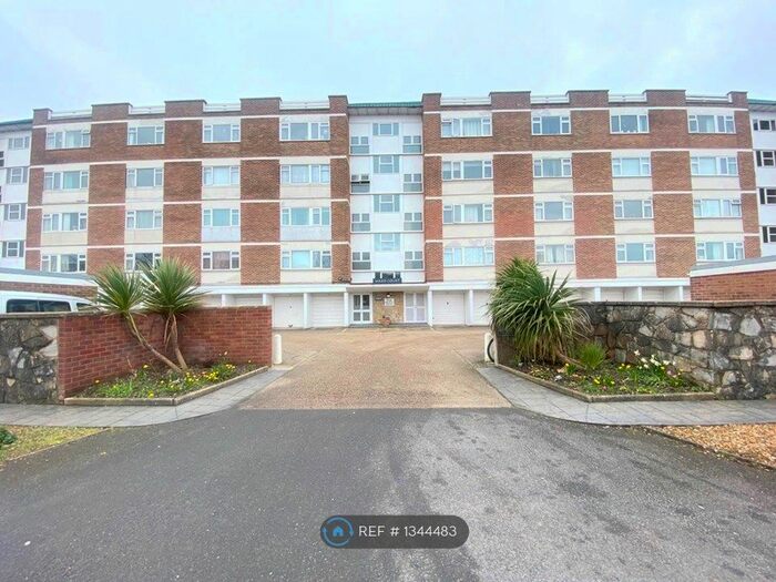 1 Bedroom Flat To Rent In Ward Court, Hayling Island, PO11