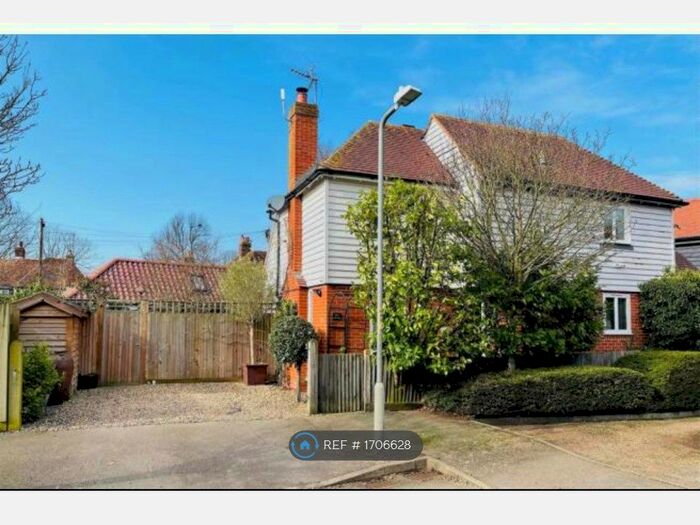 3 Bedroom Detached House To Rent In Miles Court, Wingham, CT3