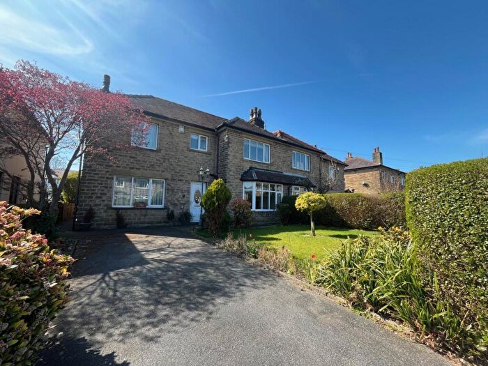 3 Bedroom Semi-Detached House For Sale In Caldene Avenue, Hebden Bridge, HX7