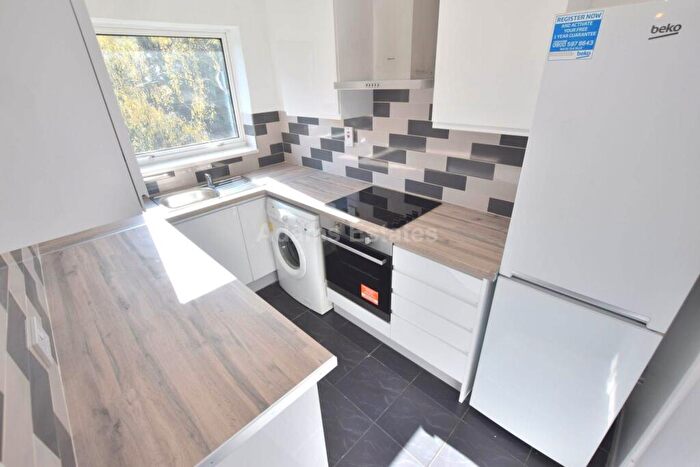 1 Bedroom Flat To Rent In Trafalgar Court, Reading, RG30