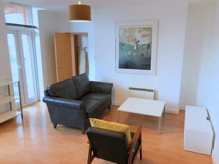 1 Bedroom Flat To Rent In City Central, Wellington Street, Leeds, LS1