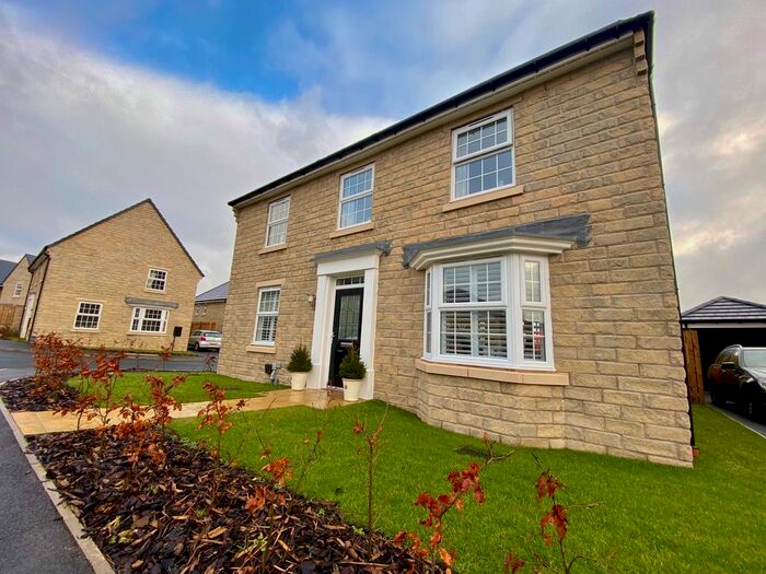 5 Bedroom Detached House To Rent In Mag Brook Gardens, Honley, Holmfirth, HD9