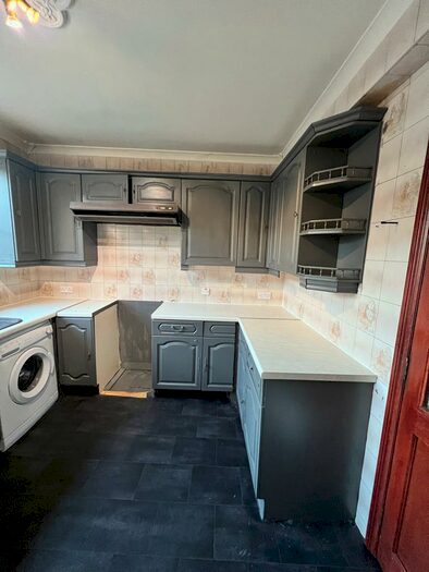 3 Bedroom Semi-Detached House To Rent In Barking, IG11