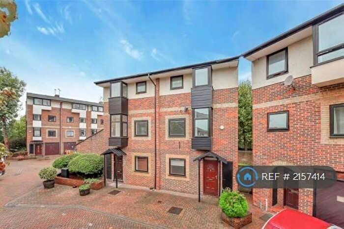 4 Bedroom Terraced House To Rent In Ironmongers Place, London, E14